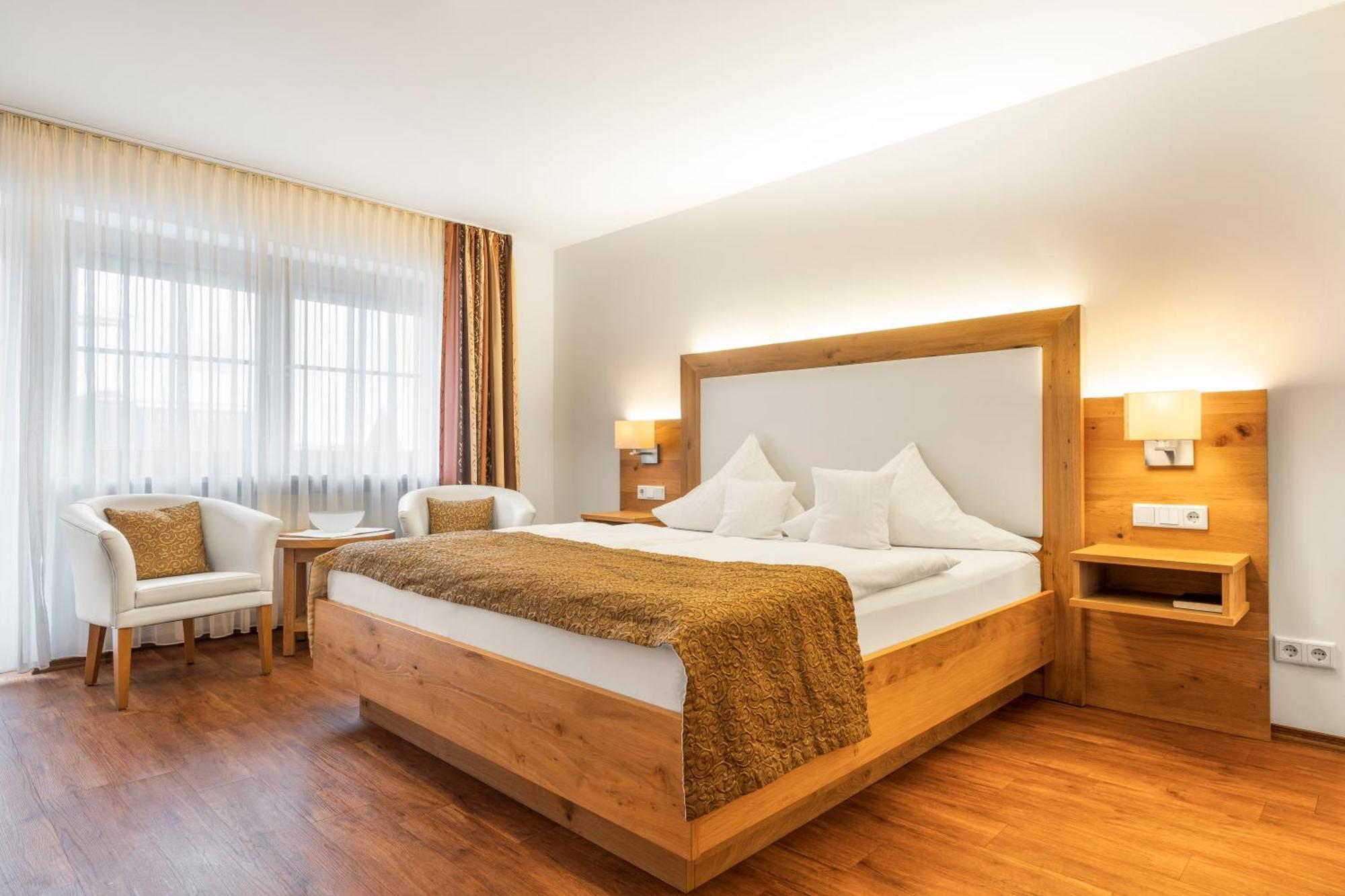 Wander Und Aktiv Hotel Roesslwirt Lam Zewnętrze zdjęcie