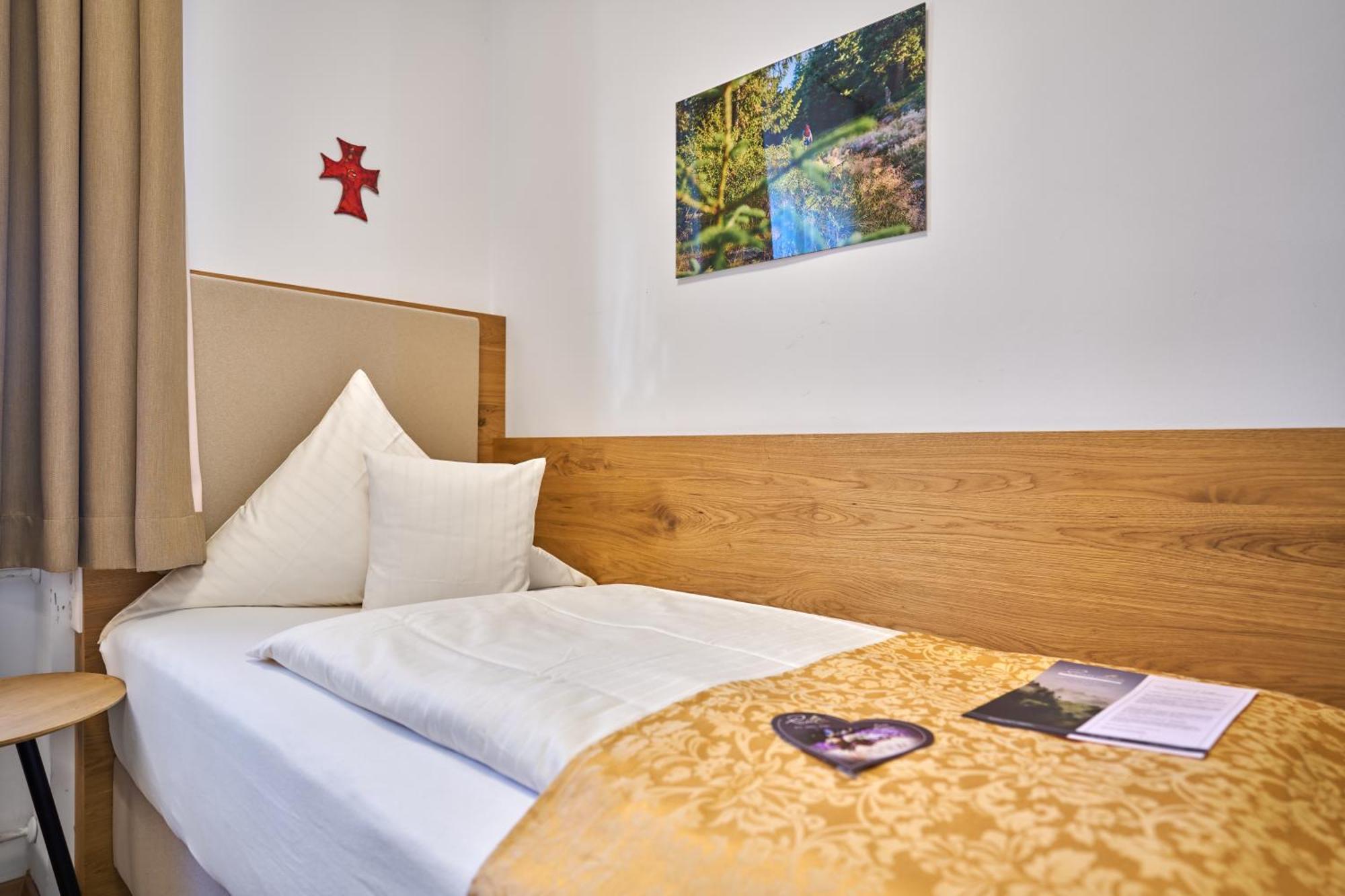 Wander Und Aktiv Hotel Roesslwirt Lam Zewnętrze zdjęcie
