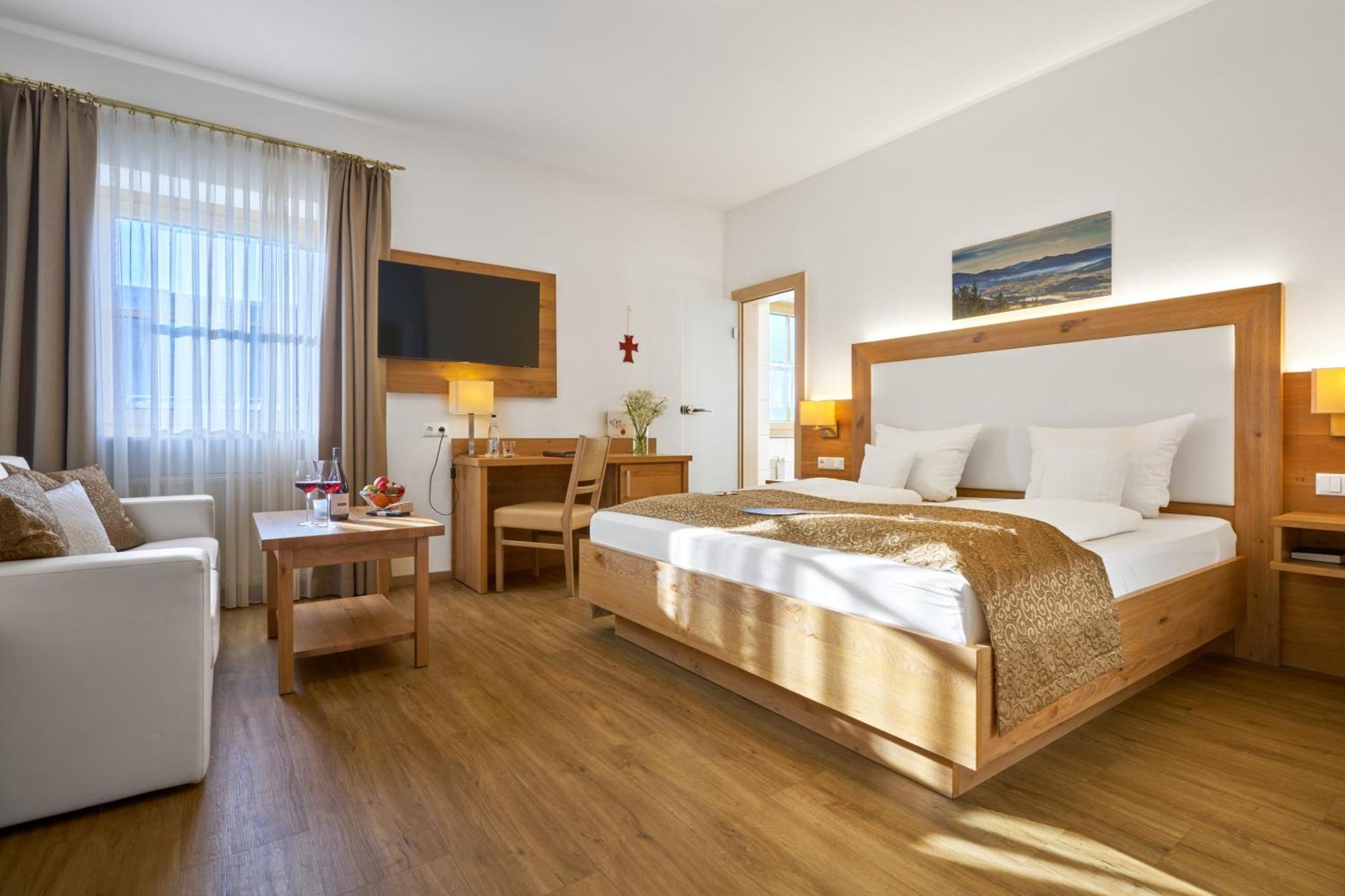 Wander Und Aktiv Hotel Roesslwirt Lam Zewnętrze zdjęcie
