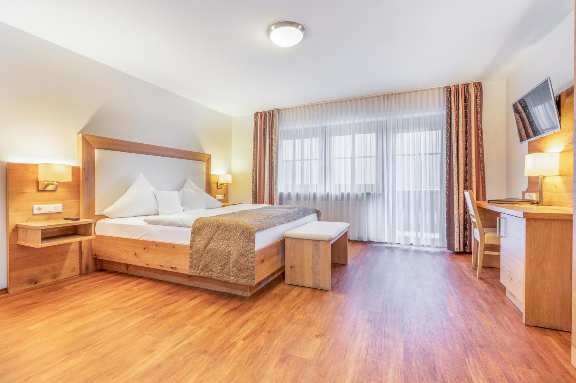 Wander Und Aktiv Hotel Roesslwirt Lam Zewnętrze zdjęcie
